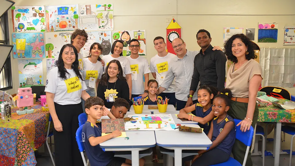  "Diário de Ideias em descobertas com IA " (Fotos: Milton Santos)