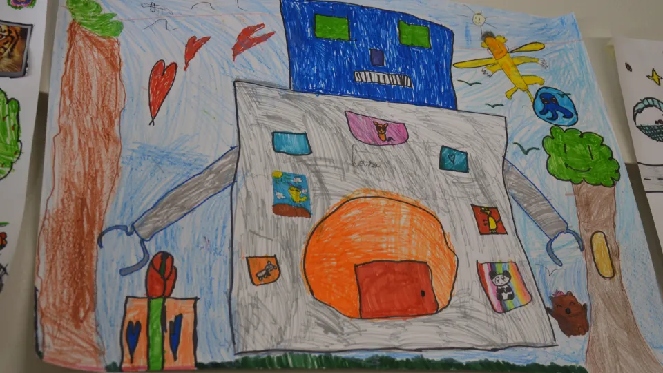  "Diário de Ideias em descobertas com IA " (Fotos: Milton Santos)