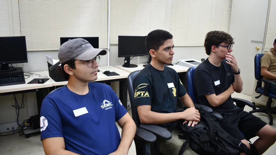 Os alunos do programa de Estudantes-Convênio de Português como Lingua Estrangeira/ Foto: Milton Santos