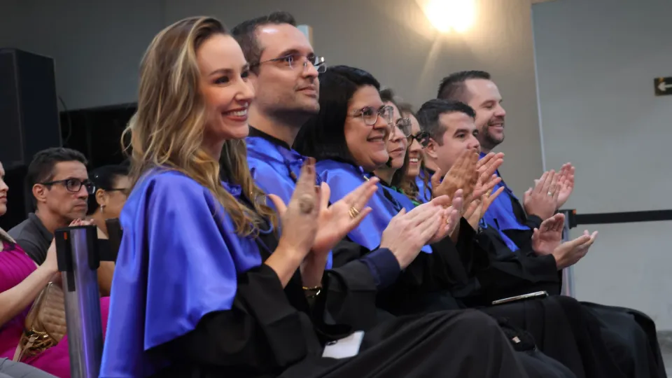 Colaram Grau 20 alunos de três cursos de graduação (foto: Marco Cavalcanti)