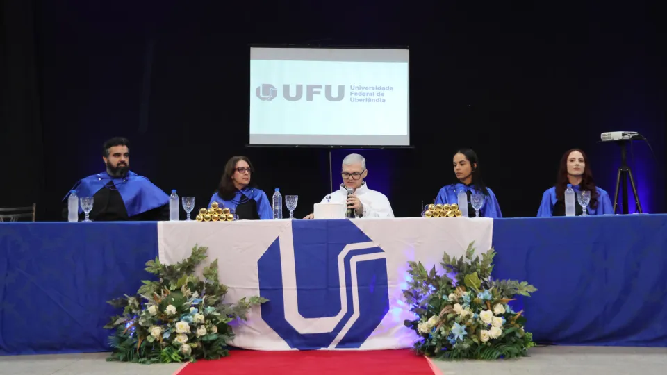 Colaram Grau 20 alunos de três cursos de graduação (foto: Marco Cavalcanti)