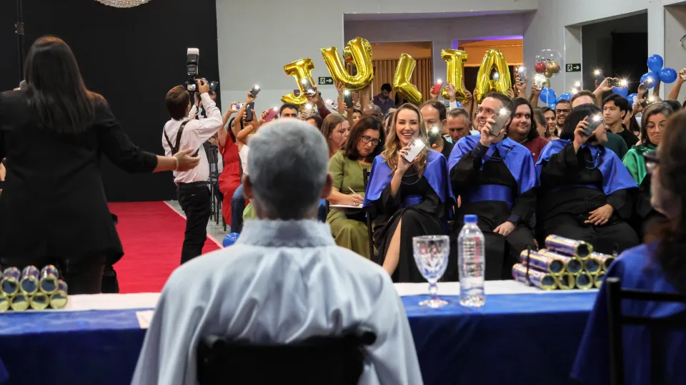 Colaram Grau 20 alunos de três cursos de graduação (foto: Marco Cavalcanti)