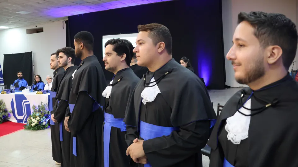 Colaram Grau 20 alunos de três cursos de graduação (foto: Marco Cavalcanti)