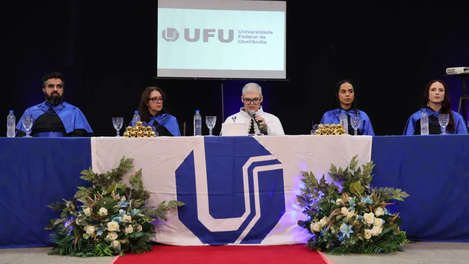 Colaram Grau 20 alunos de três cursos de graduação (foto: Marco Cavalcanti)