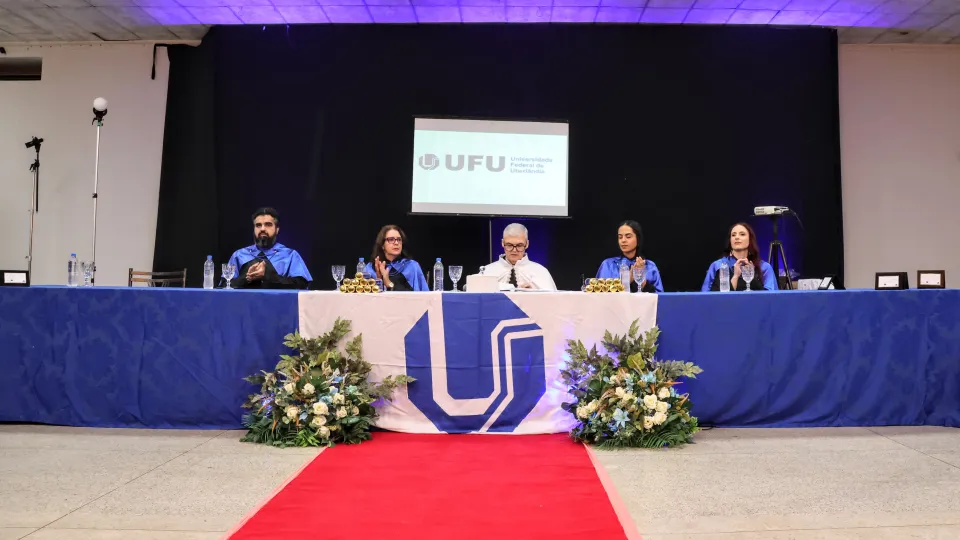 Colaram Grau 20 alunos de três cursos Colaram Grau 20 alunos de três cursos de graduação (foto: Marco Cavalcanti)de graduação (foto: Marco Cavalcanti)