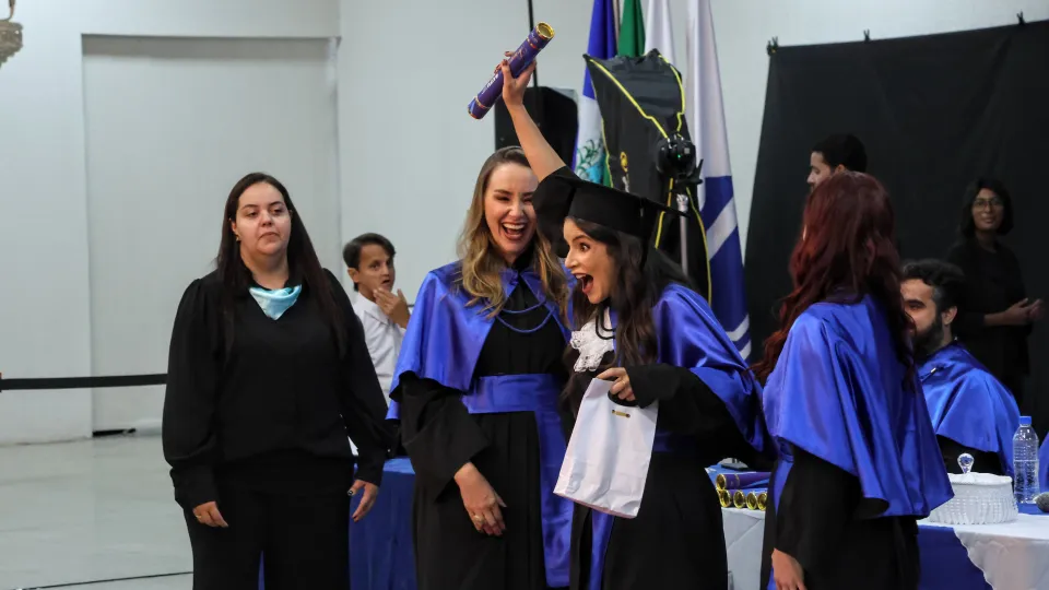 Colaram Grau 20 alunos de três cursos de graduação (foto: Marco Cavalcanti)