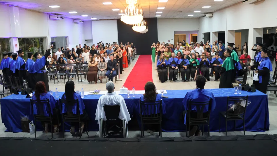 Colaram Grau 20 alunos de três cursos de graduação (foto: Marco Cavalcanti)