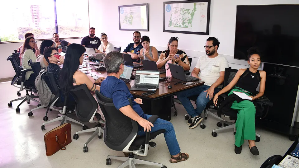 Imagem da reunião realizada pela Comissão Estatuinte no dia 11 de fevereiro de 2026