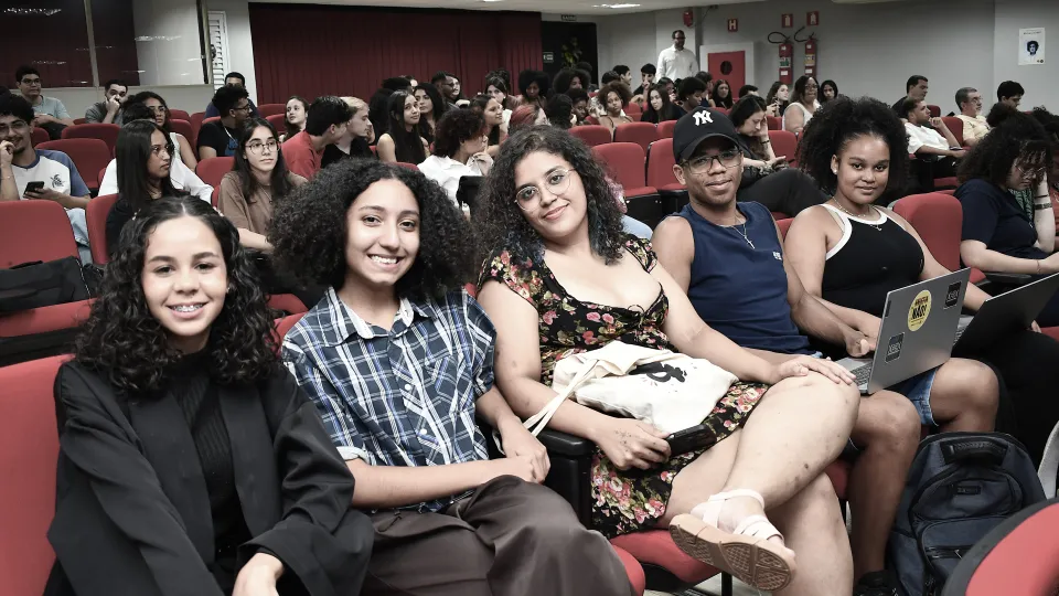 I Júri da Memória: Vozes por Ismene Mendes (Fotos: Milton Santos)