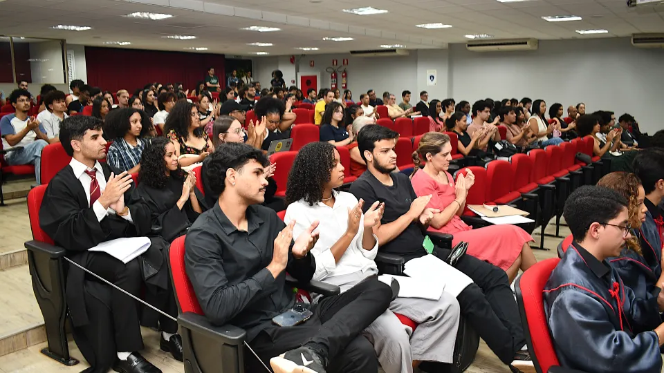 I Júri da Memória: Vozes por Ismene Mendes (Fotos: Milton Santos)