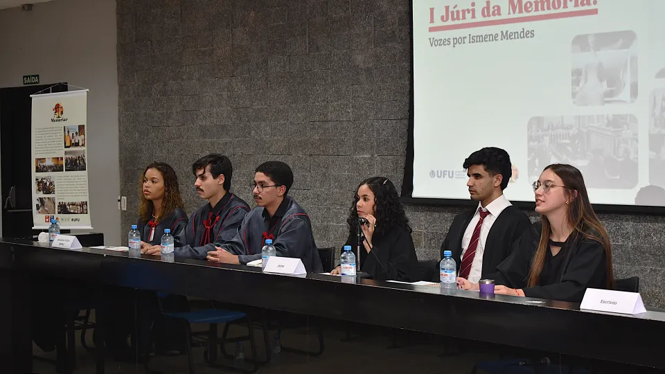 I Júri da Memória: Vozes por Ismene Mendes (Fotos: Milton Santos)