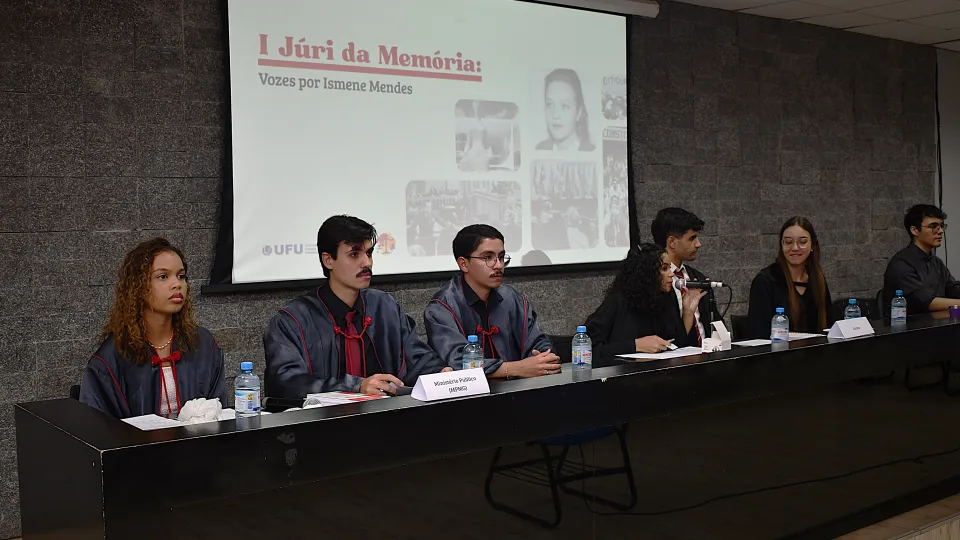 I Júri da Memória: Vozes por Ismene Mendes (Fotos: Milton Santos)