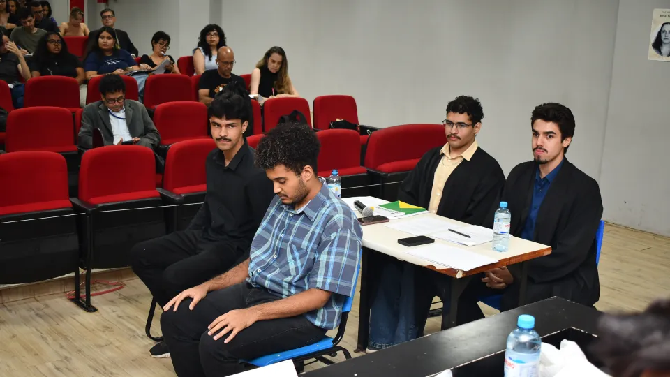 I Júri da Memória: Vozes por Ismene Mendes (Fotos: Milton Santos)