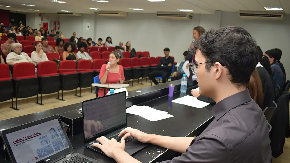 I Júri da Memória: Vozes por Ismene Mendes (Fotos: Milton Santos)