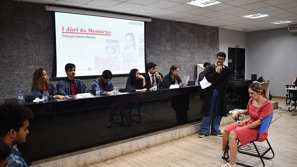 I Júri da Memória: Vozes por Ismene Mendes (Fotos: Milton Santos)