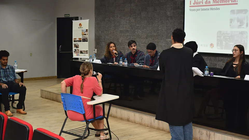 I Júri da Memória: Vozes por Ismene Mendes (Fotos: Milton Santos)