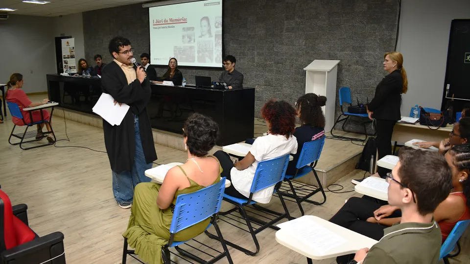 I Júri da Memória: Vozes por Ismene Mendes (Fotos: Milton Santos)