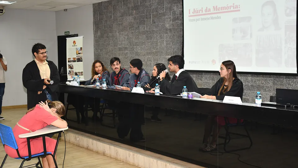 I Júri da Memória: Vozes por Ismene Mendes (Fotos: Milton Santos)