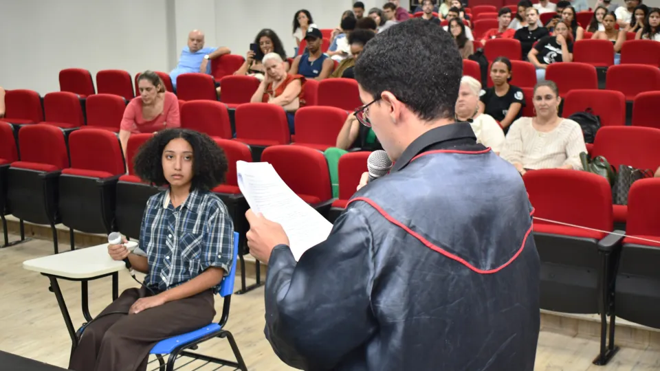 I Júri da Memória: Vozes por Ismene Mendes (Fotos: Milton Santos)