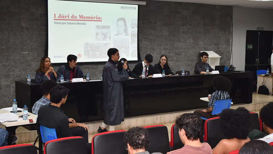 I Júri da Memória: Vozes por Ismene Mendes (Fotos: Milton Santos)