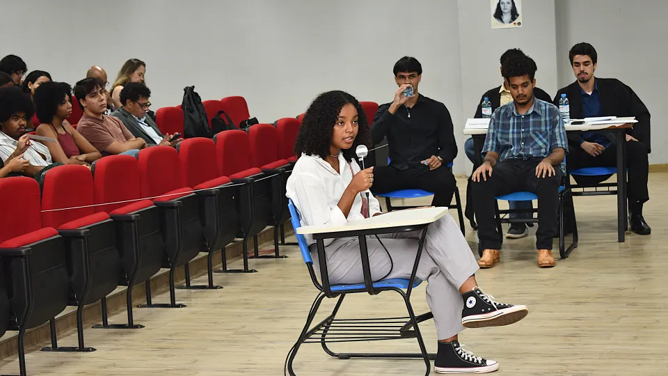 I Júri da Memória: Vozes por Ismene Mendes (Fotos: Milton Santos)