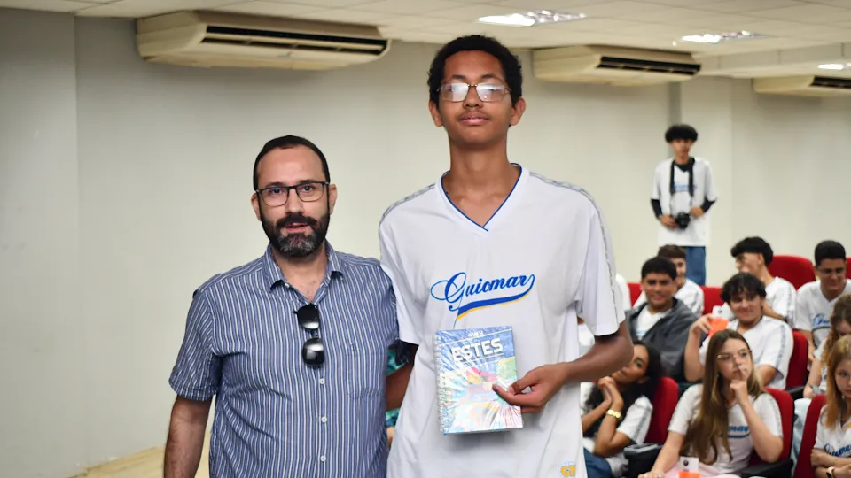 UFU na Escola alunos do ensino médio de Patos de Minas (Fotos: Milton Santos)
