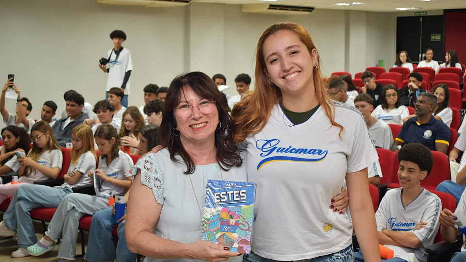 UFU na Escola alunos do ensino médio de Patos de Minas (Fotos: Milton Santos)
