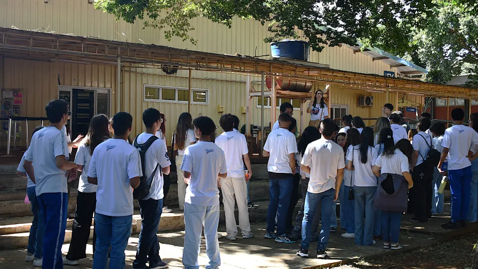 UFU na Escola alunos do ensino médio de Patos de Minas (Fotos: Milton Santos)
