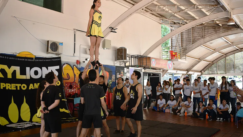 UFU na Escola alunos do ensino médio de Patos de Minas (Fotos: Milton Santos)