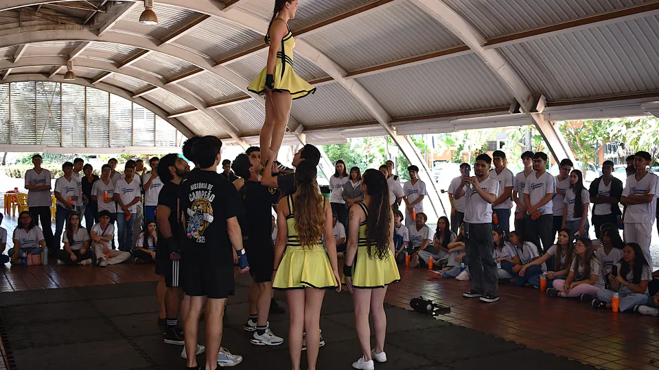 UFU na Escola alunos do ensino médio de Patos de Minas (Fotos: Milton Santos)