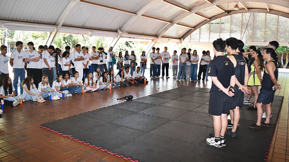 UFU na Escola alunos do ensino médio de Patos de Minas (Fotos: Milton Santos)