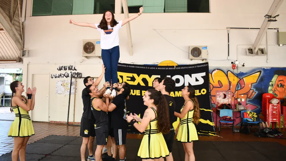 UFU na Escola alunos do ensino médio de Patos de Minas (Fotos: Milton Santos)