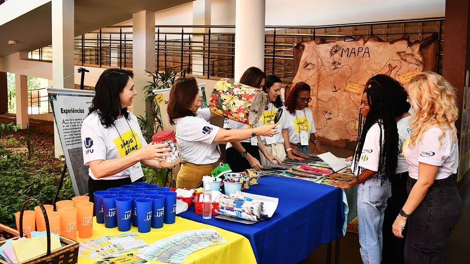 II Encontro Nacional de Educação em Direitos Humanos e Diversidades com Profissionais da Educação Básica: Educação Midiática nas Escolas