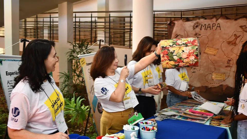II Encontro Nacional de Educação em Direitos Humanos e Diversidades com Profissionais da Educação Básica: Educação Midiática nas Escolas