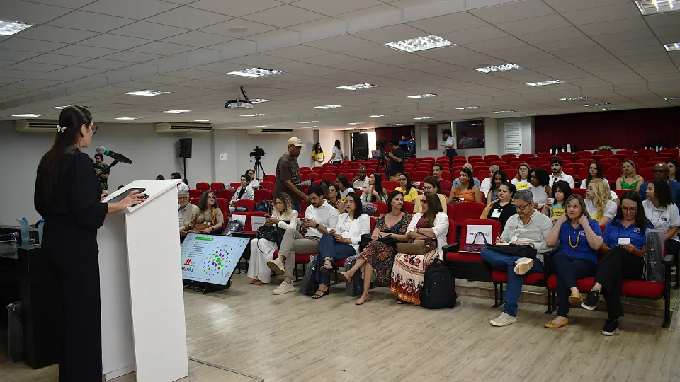 II Encontro Nacional de Educação em Direitos Humanos e Diversidades com Profissionais da Educação Básica: Educação Midiática nas Escolas