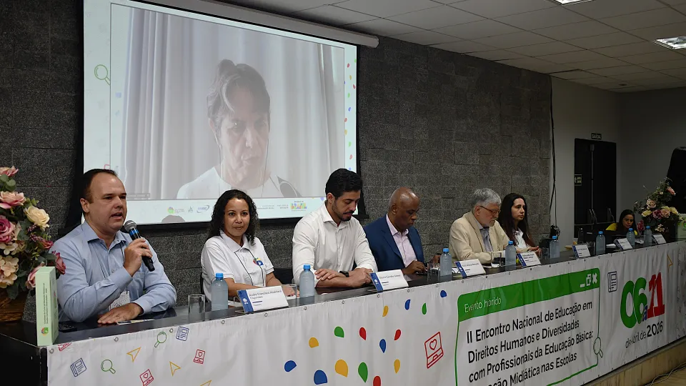 II Encontro Nacional de Educação em Direitos Humanos e Diversidades com Profissionais da Educação Básica: Educação Midiática nas Escolas