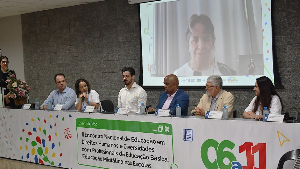 II Encontro Nacional de Educação em Direitos Humanos e Diversidades com Profissionais da Educação Básica: Educação Midiática nas Escolas