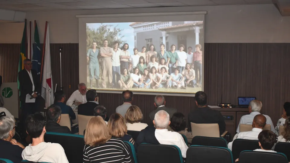 50 anos da formatura da primeira turma de Medicina Veterinária UFU (Milton Santos)