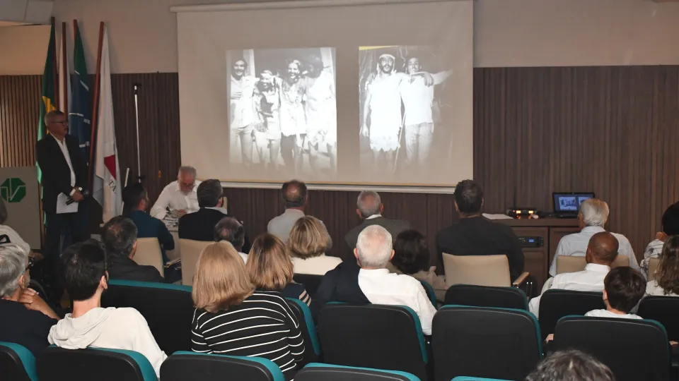 50 anos da formatura da primeira turma de Medicina Veterinária UFU (Milton Santos)