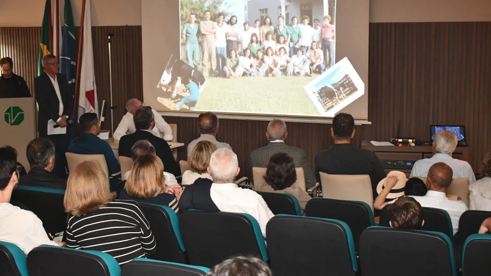 50 anos da formatura da primeira turma de Medicina Veterinária UFU (Milton Santos)
