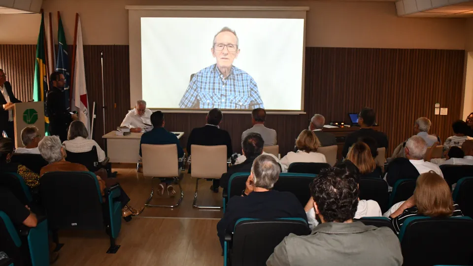 50 anos da formatura da primeira turma de Medicina Veterinária UFU (Milton Santos)