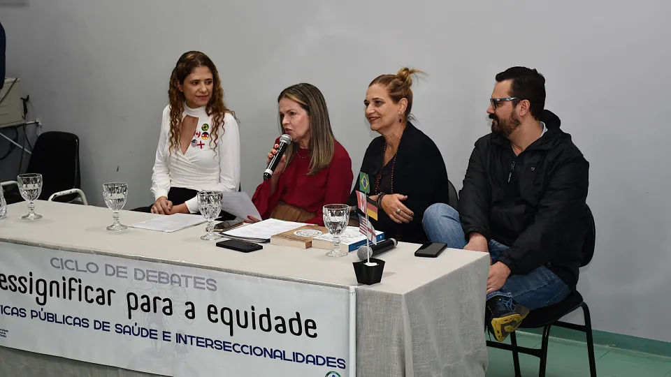 Ciclo de Debates "Ressignificar para a Equidade: Políticas Públicas de Saúde e Interseccionalidades em Debate"