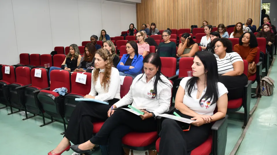 Ciclo de Debates "Ressignificar para a Equidade: Políticas Públicas de Saúde e Interseccionalidades em Debate"