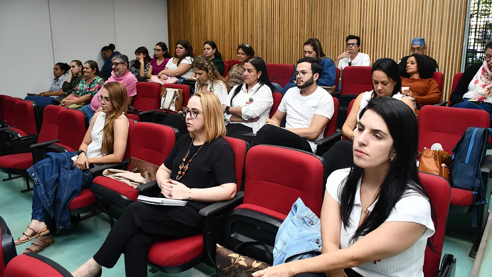 Ciclo de Debates "Ressignificar para a Equidade: Políticas Públicas de Saúde e Interseccionalidades em Debate"