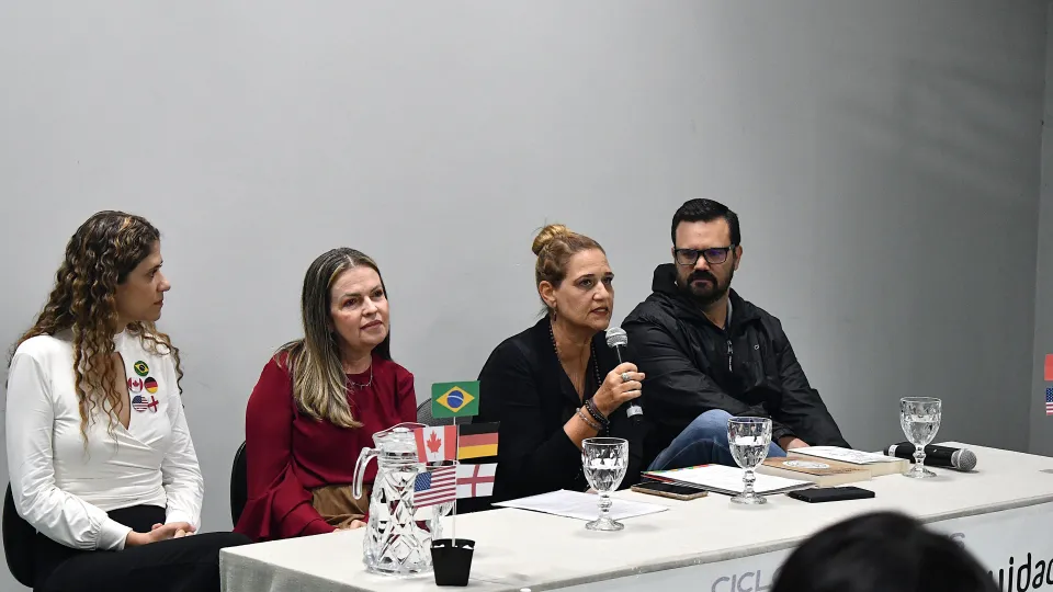 Ciclo de Debates "Ressignificar para a Equidade: Políticas Públicas de Saúde e Interseccionalidades em Debate"