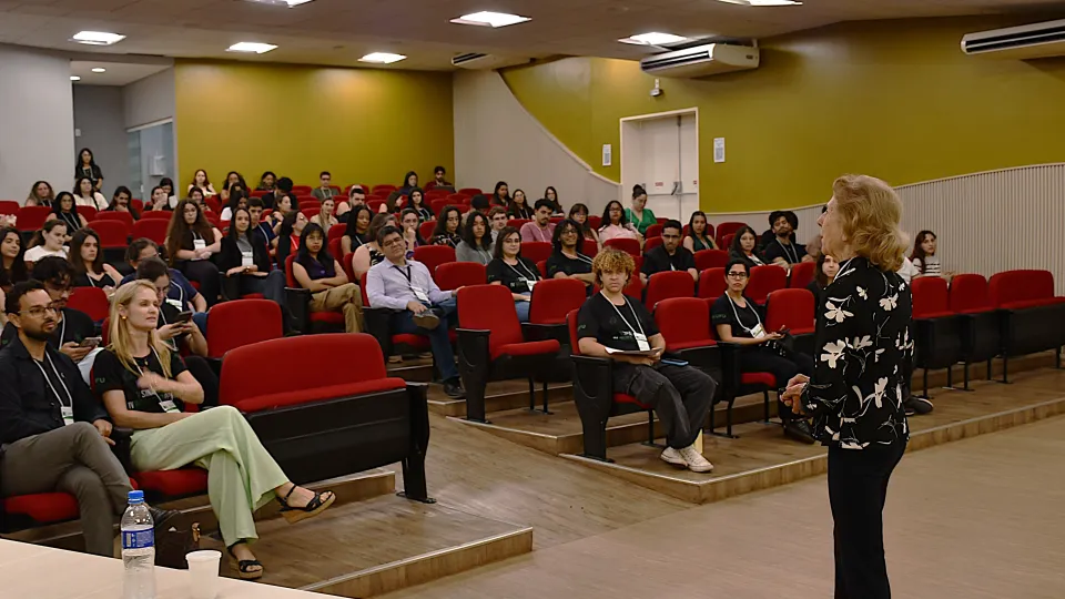 V Simpósio Nacional de Aplicações Biotecnológicas (SINABiotec) e IV Workshop do Programa de Pós-Graduação em Genética e Bioquímica (Fotos: Milton Santos)