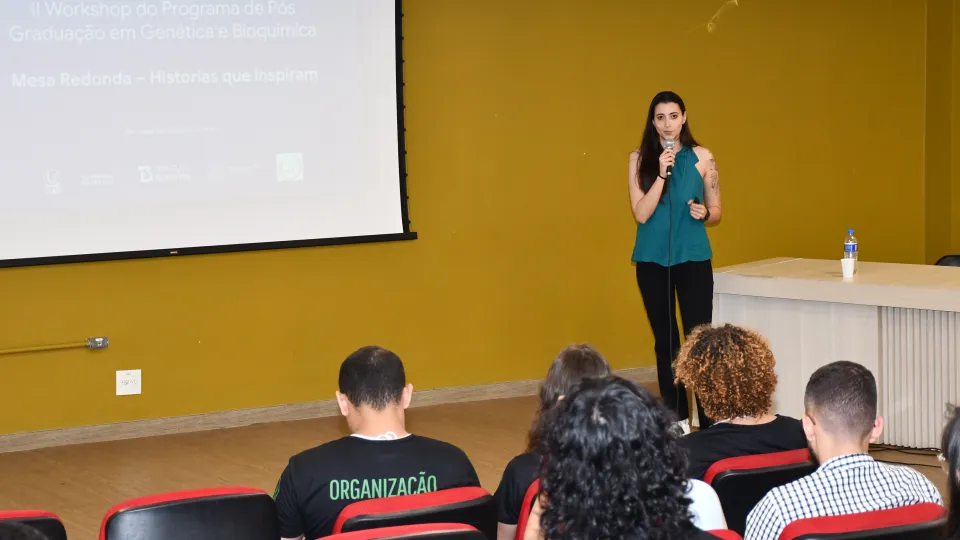 V Simpósio Nacional de Aplicações Biotecnológicas (SINABiotec) e IV Workshop do Programa de Pós-Graduação em Genética e Bioquímica (Fotos: Milton Santos)