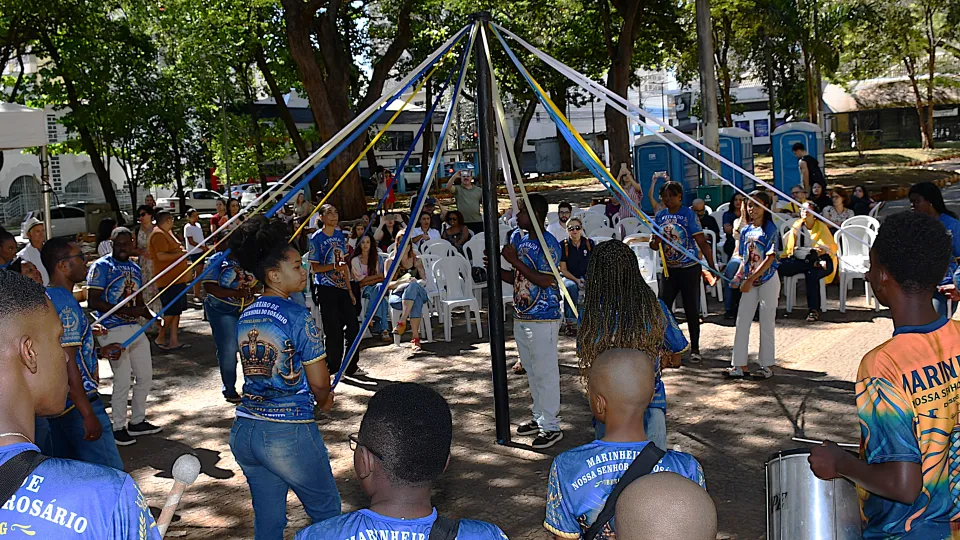 Aula pública promovida é pela UFU em Uberlândia (Foto: Milton Santos)