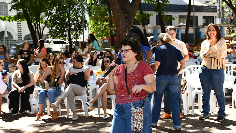 Aula pública promovida é pela UFU em Uberlândia (Foto: Milton Santos)