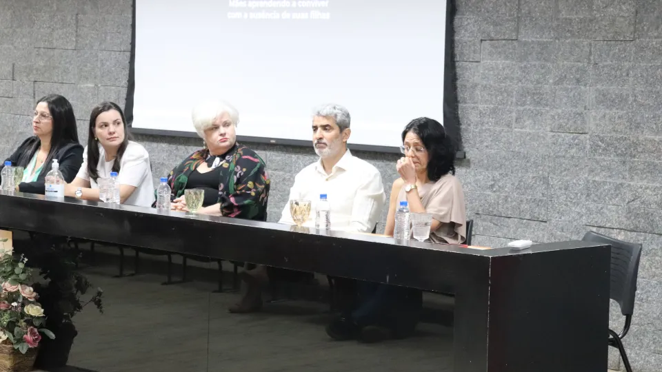 Abertura do IV Simpósio sobre Feminicídios: Memórias, Pactos e Ações contra o Feminicídio (Foto: Laís Espósito) 
